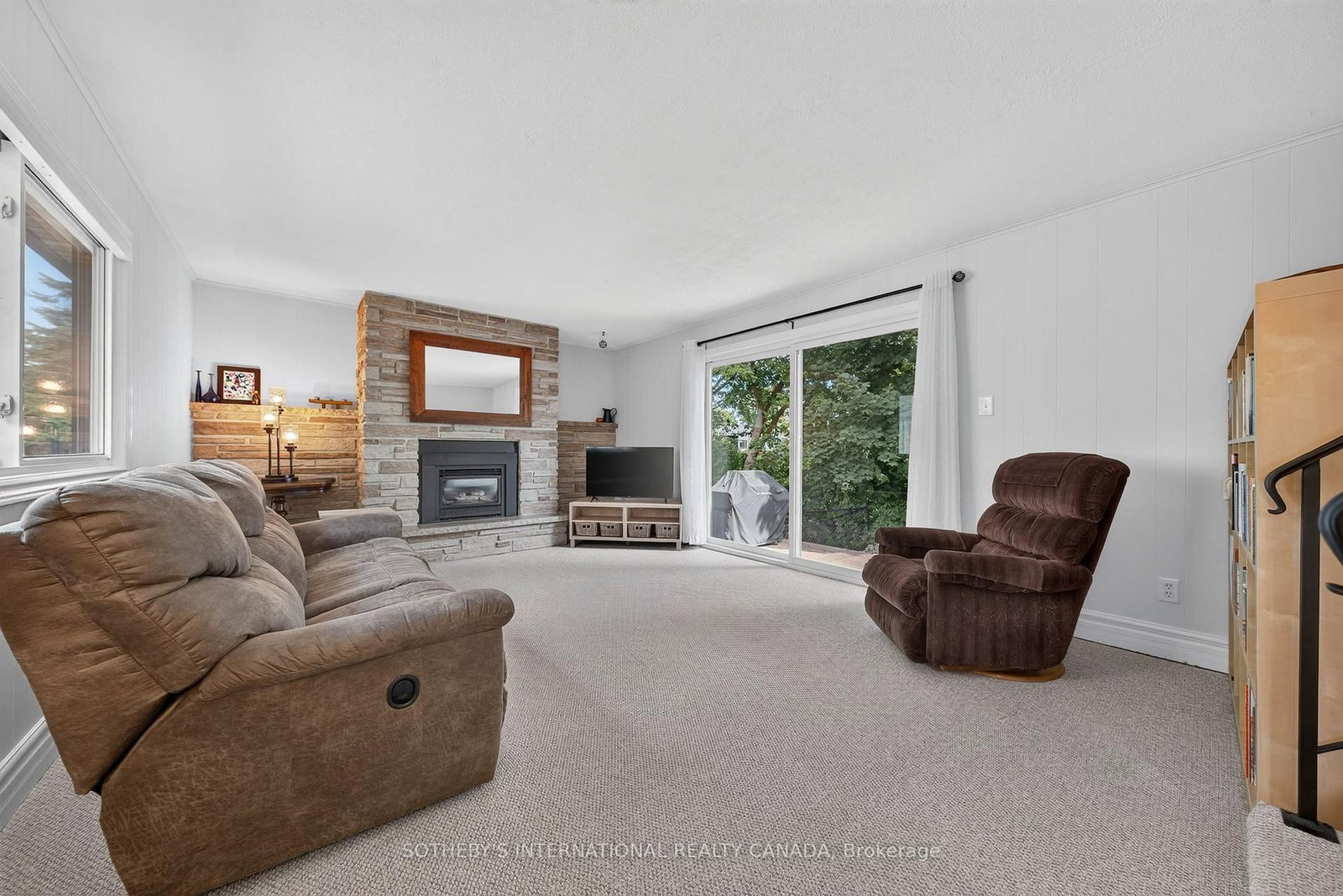 38 Roslin Avenue S • Waterloo, ON photo 11