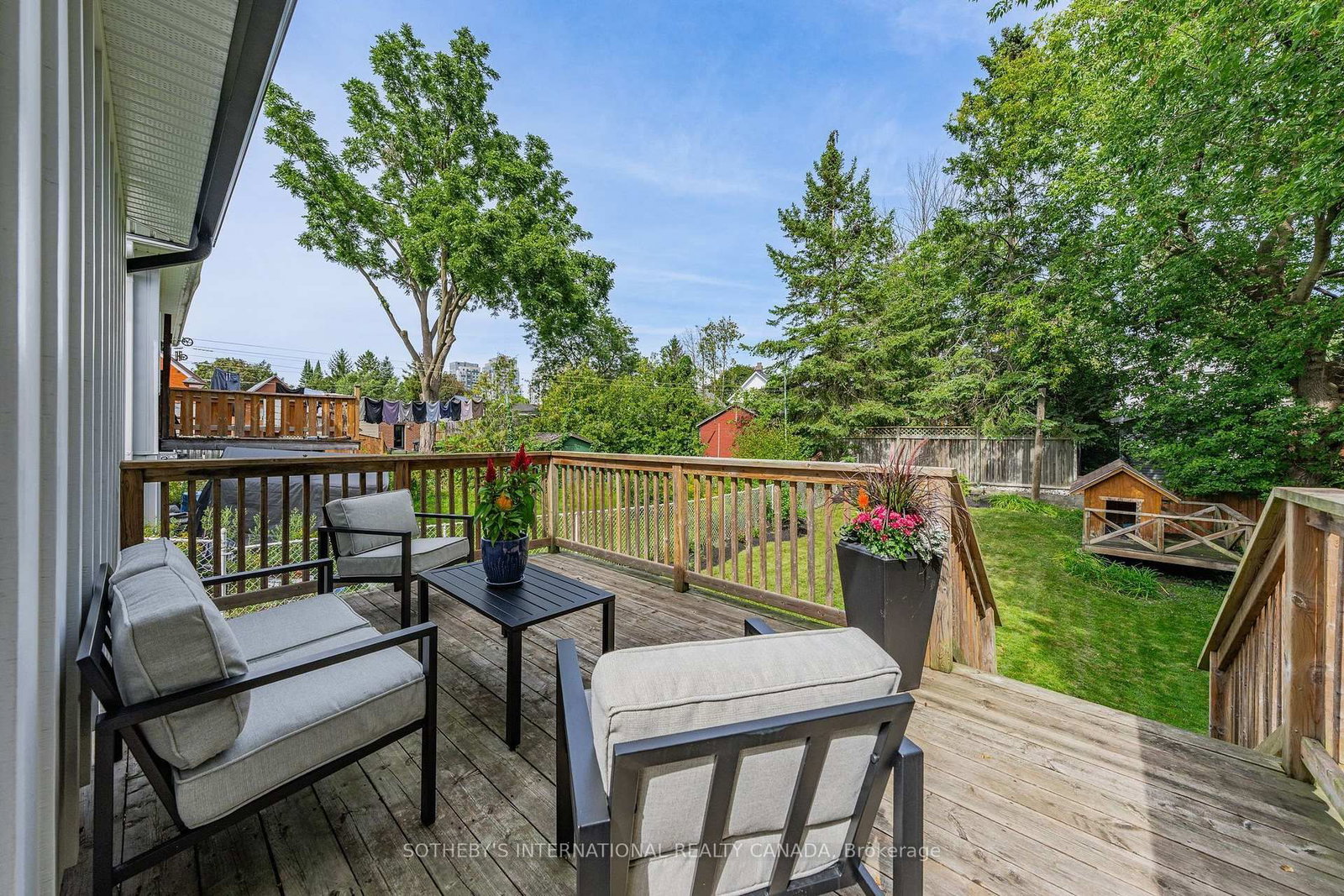 38 Roslin Avenue S • Waterloo, ON photo 24