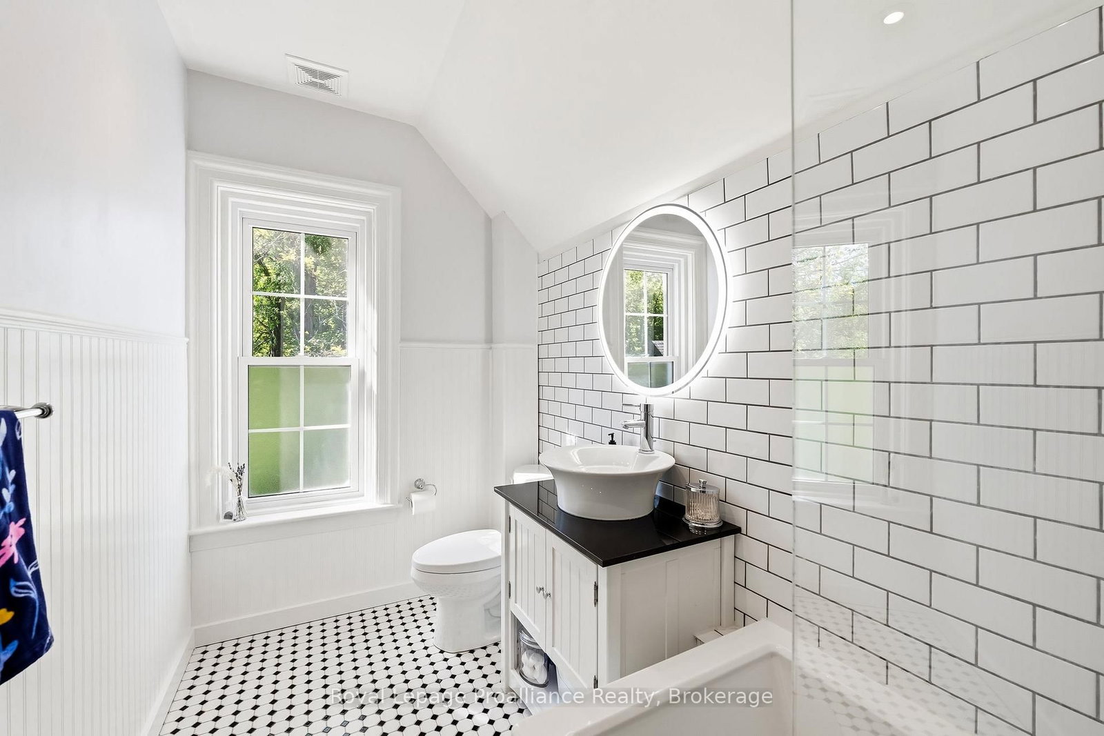 65 Prince Edward Street • Brighton, ON photo 37