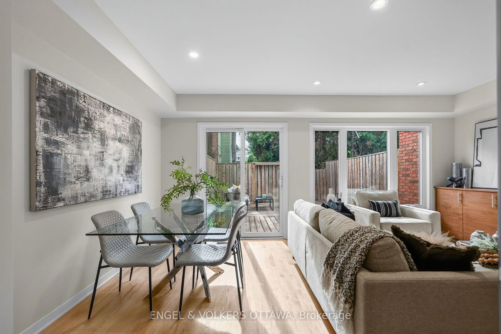 22 Chestnut Street • Ottawa, ON photo 11