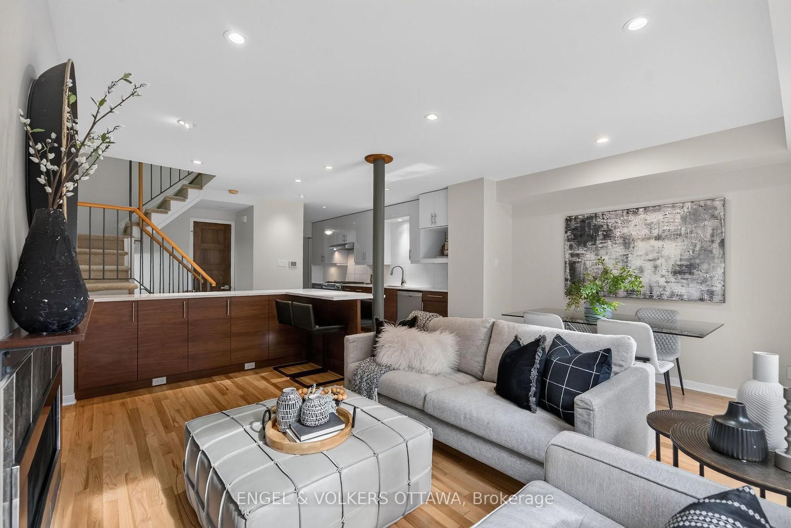 22 Chestnut Street • Ottawa, ON photo 13