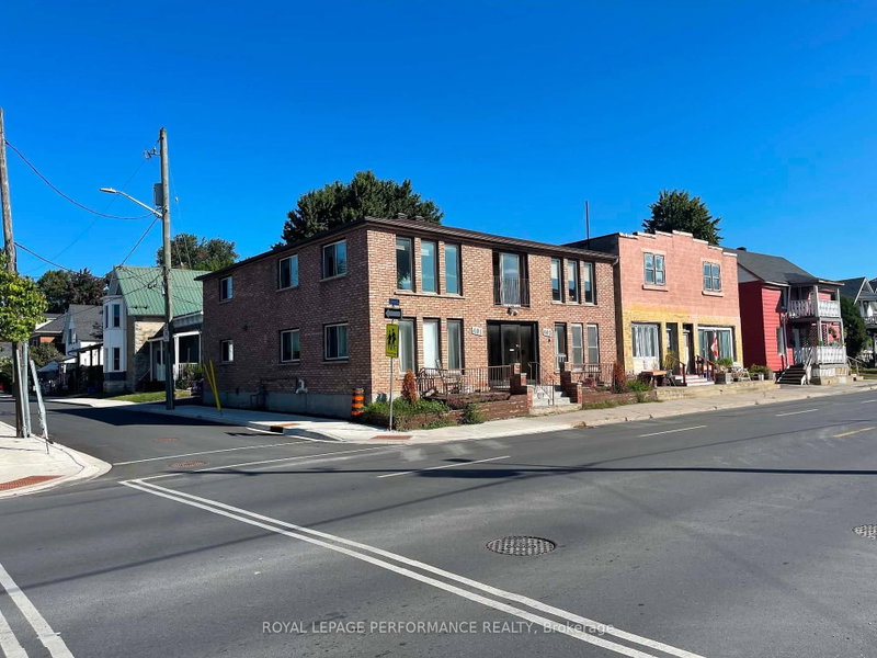 401-403 Water St E photo 2