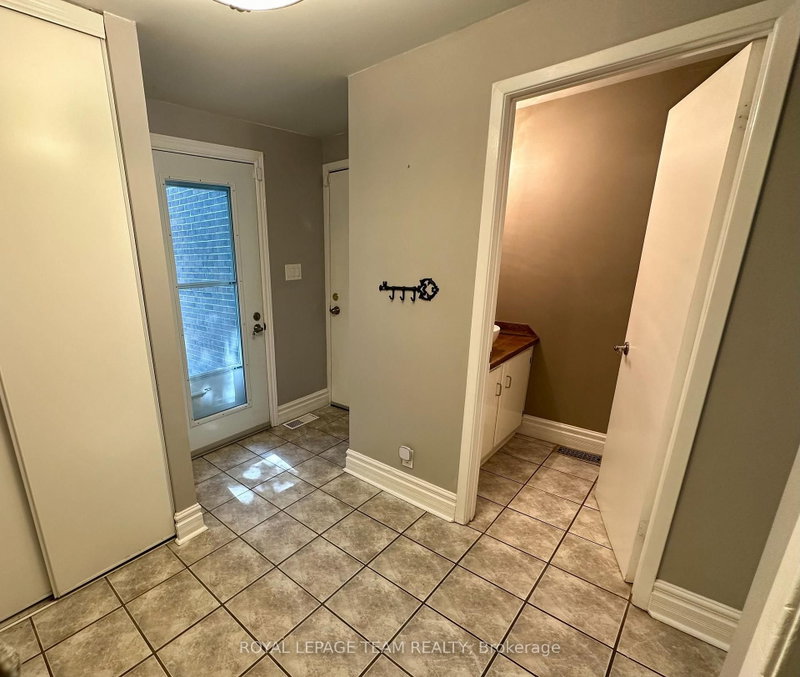 87 GLEN PARK Drive