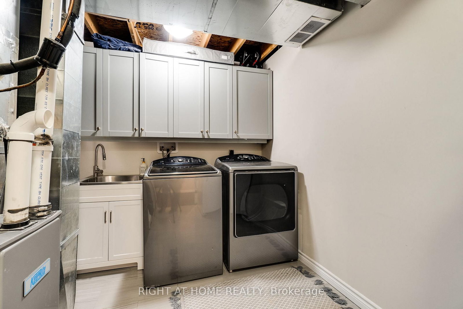 70 Highgate Drive • #12 • Hamilton, ON photo 29