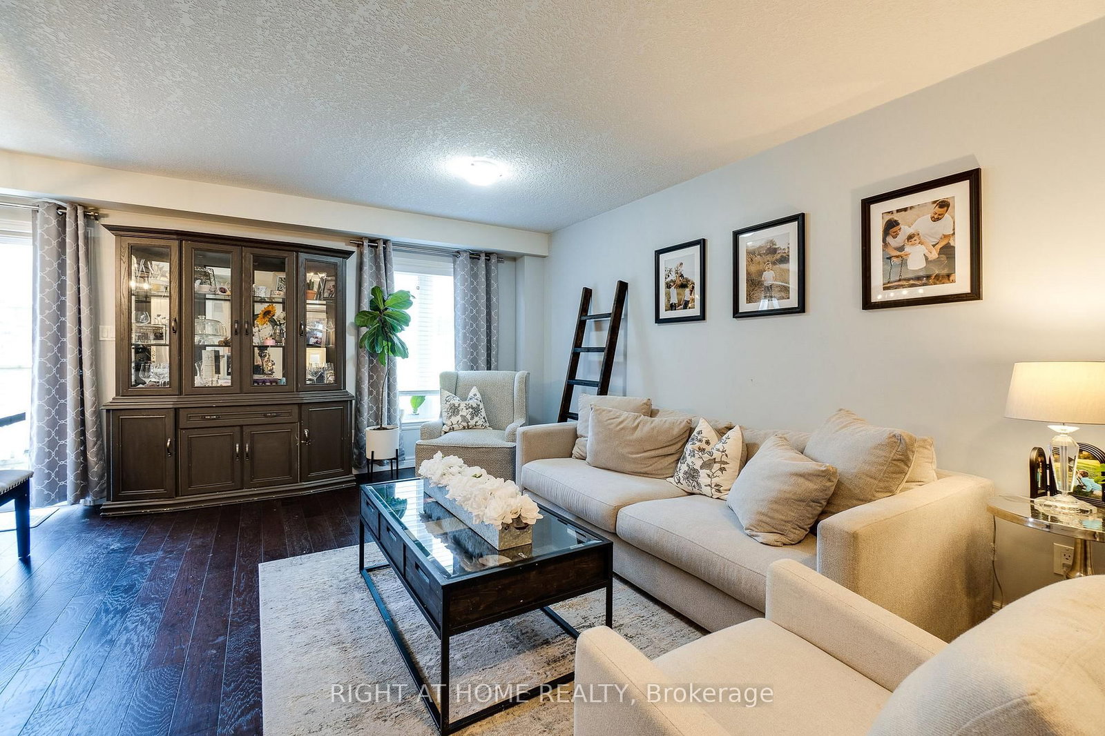 70 Highgate Drive • #12 • Hamilton, ON photo 3