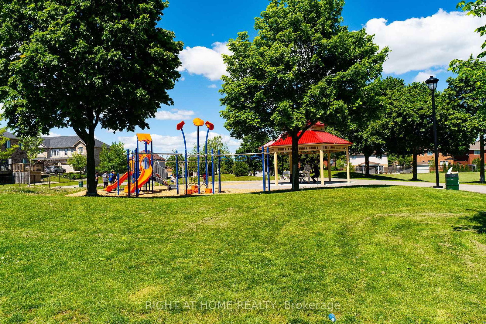 70 Highgate Drive • #12 • Hamilton, ON photo 34