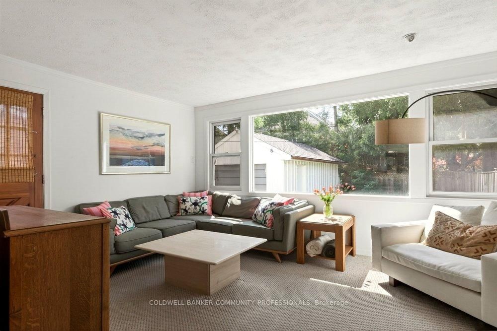66 Edgemont Street S • Hamilton, ON photo 25