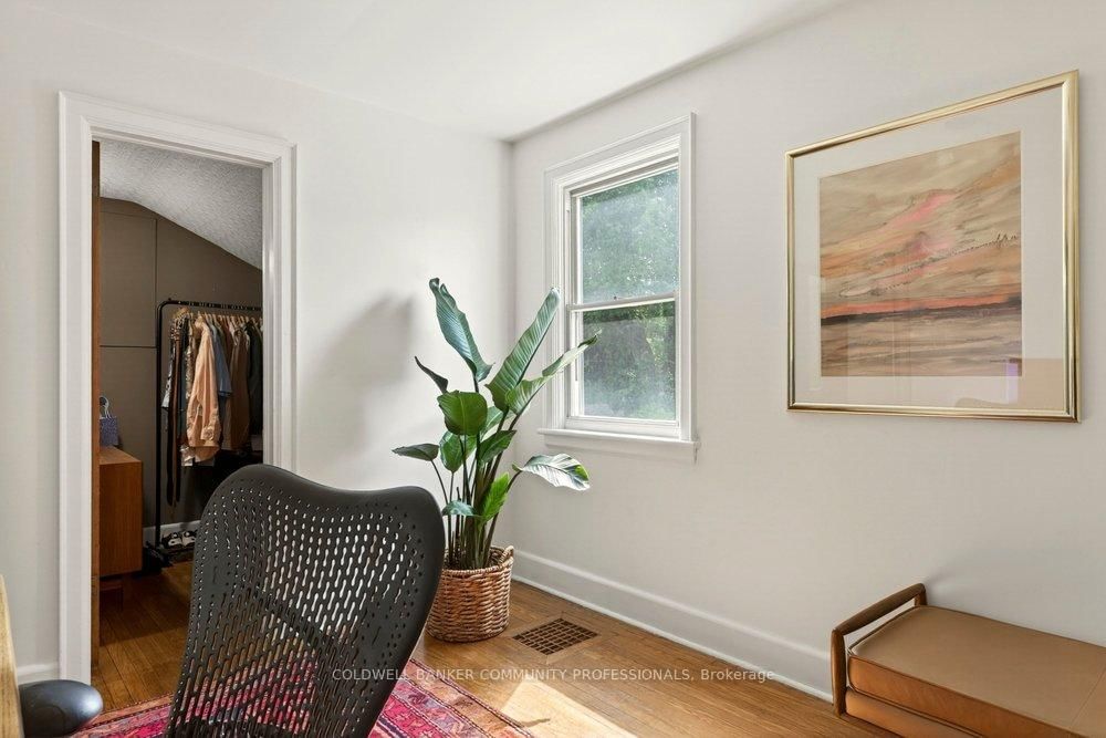 66 Edgemont Street S • Hamilton, ON photo 35