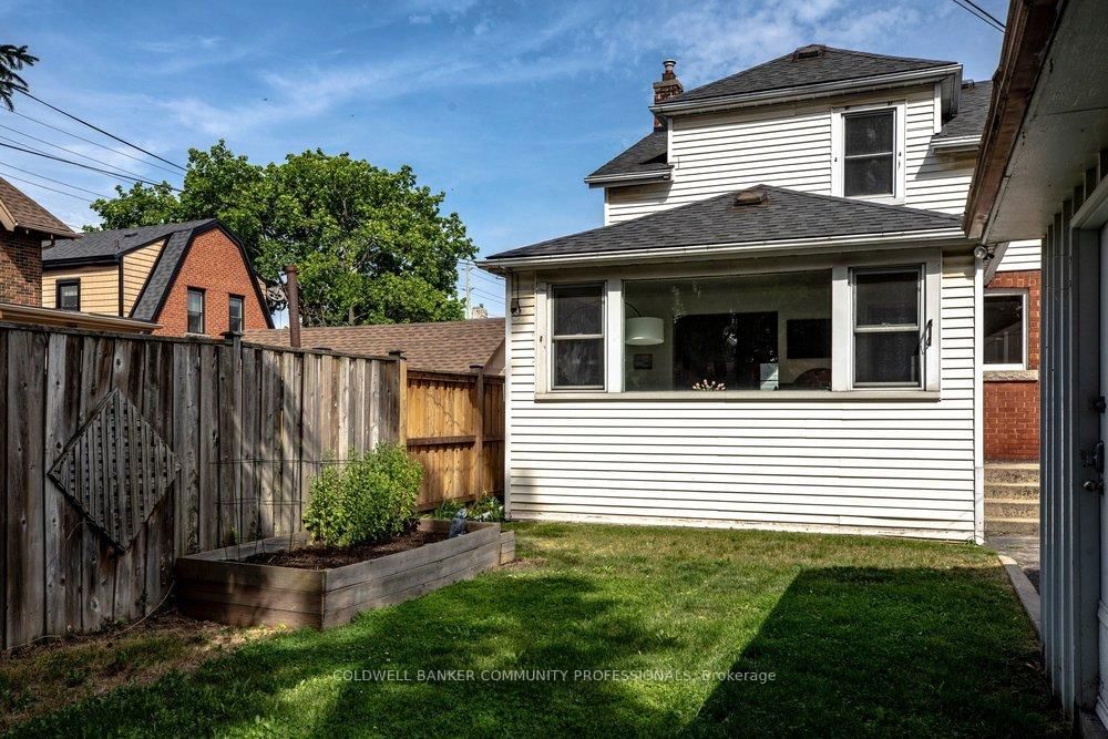 66 Edgemont Street S • Hamilton, ON photo 42