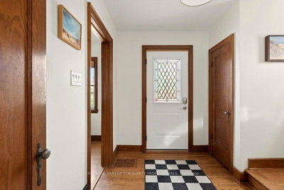 66 Edgemont Street S • Hamilton, ON photo 6