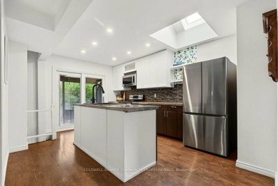 136 Weir Street N • Hamilton, ON photo 9
