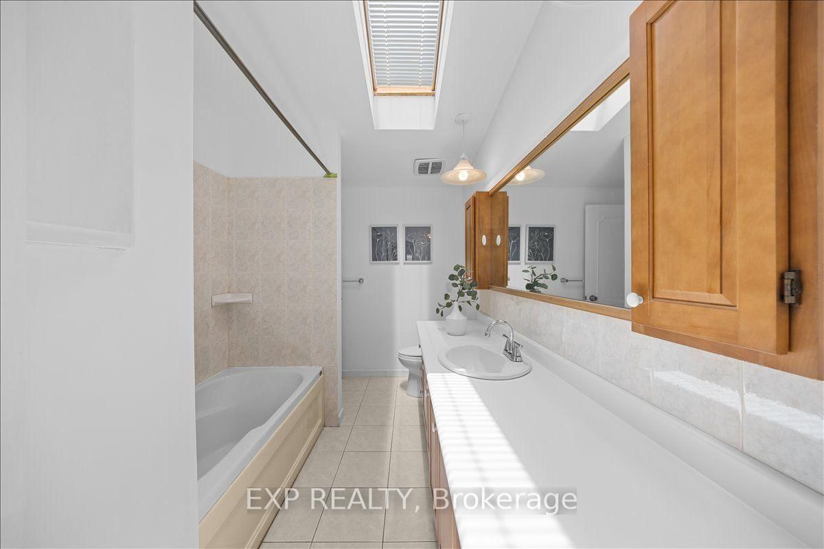 2335 Harding Road • Ottawa, ON photo 26