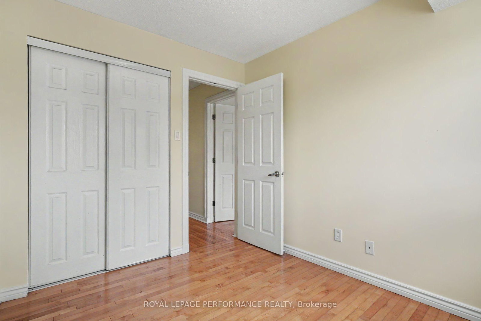 1394 Ridgebrook Drive • Ottawa, ON photo 14