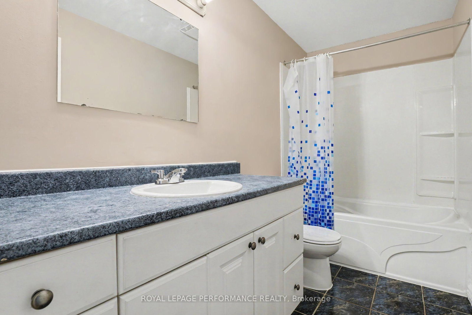 1394 Ridgebrook Drive • Ottawa, ON photo 15