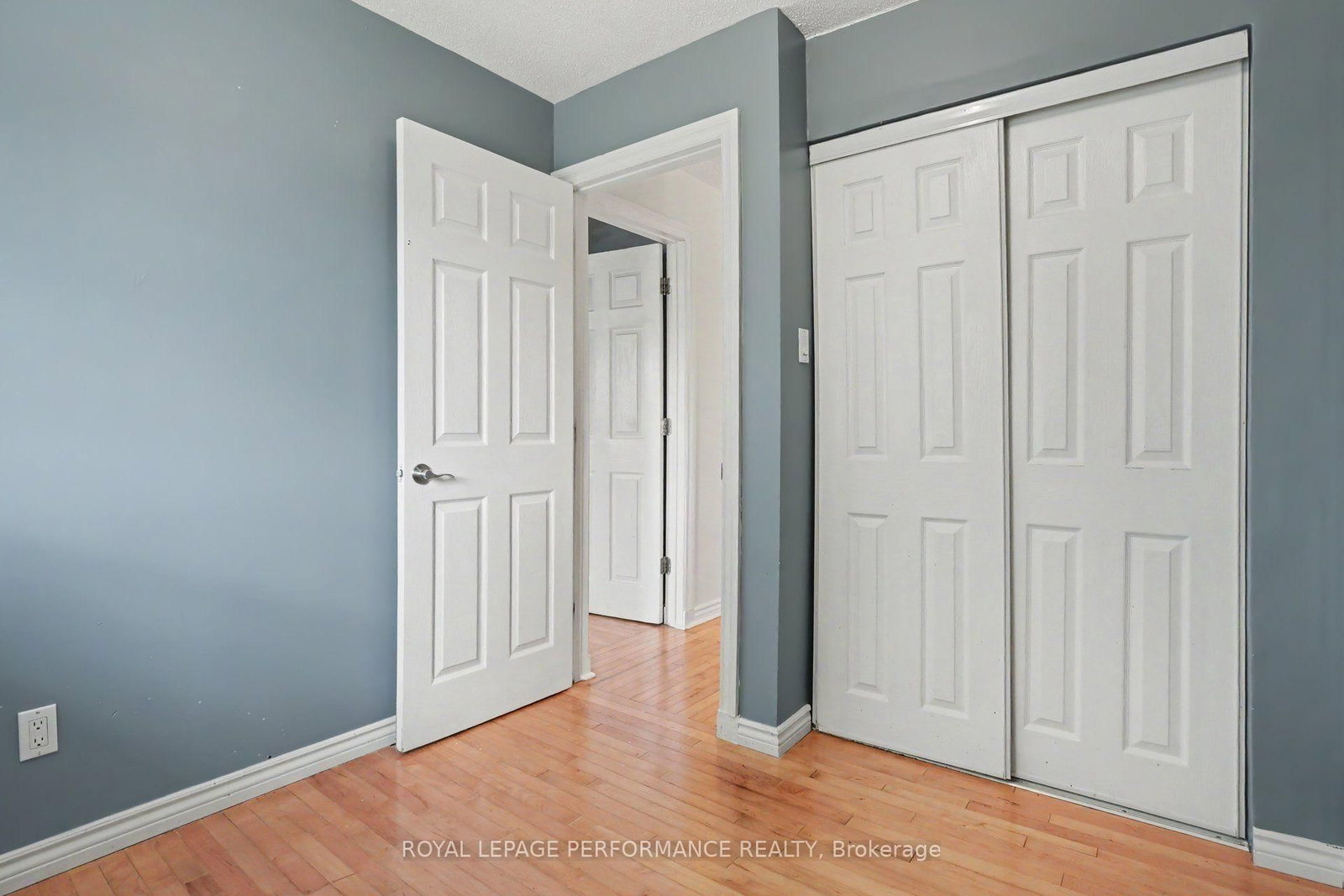 1394 Ridgebrook Drive • Ottawa, ON photo 17