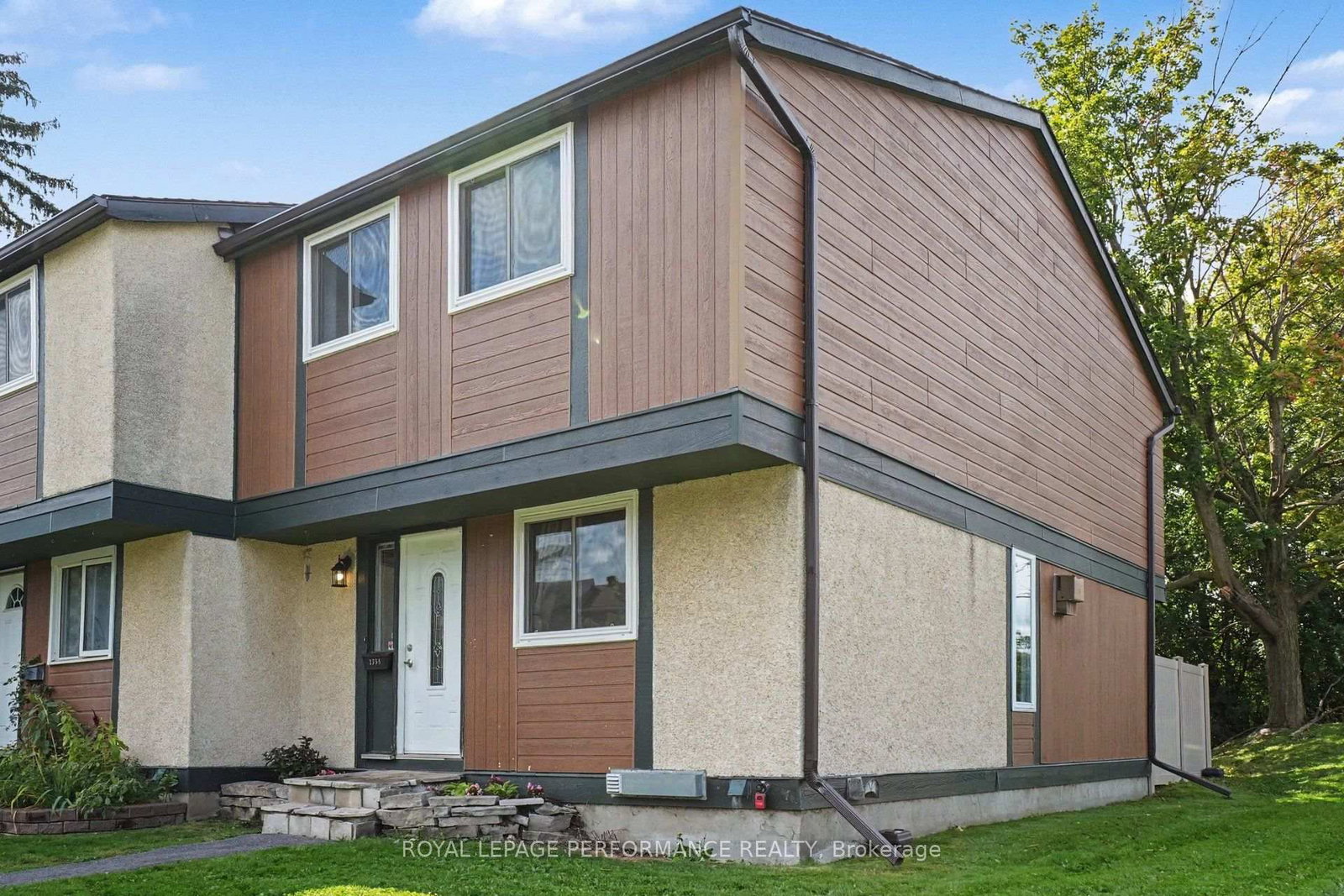 1394 Ridgebrook Drive • Ottawa, ON photo 30