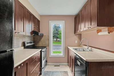 1394 Ridgebrook Drive • Ottawa, ON photo 6