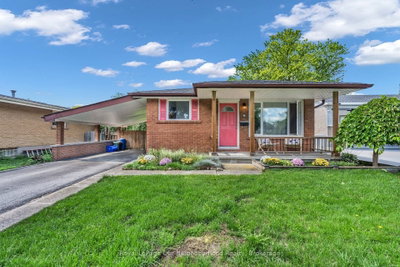 9 Kenwood Crescent • London East, ON photo 2