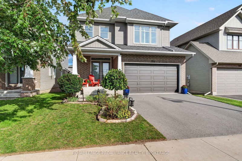 1118 Escala Crescent
