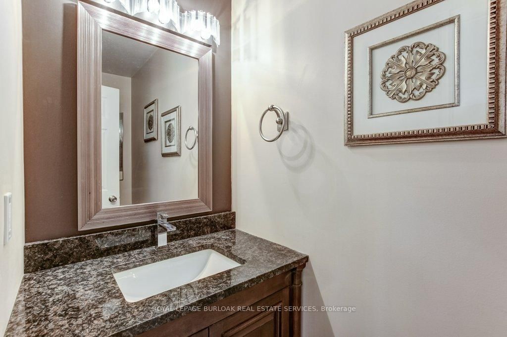 4 Edgewater Drive • Hamilton, ON photo 17
