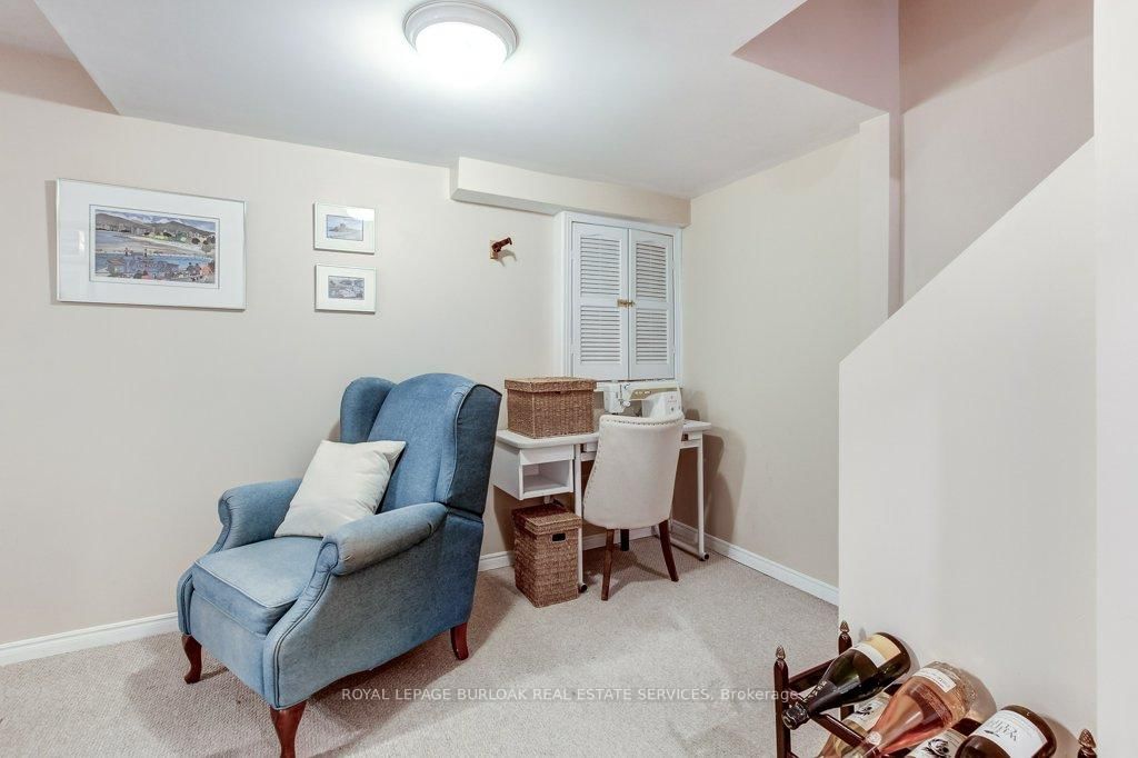 4 Edgewater Drive • Hamilton, ON photo 32
