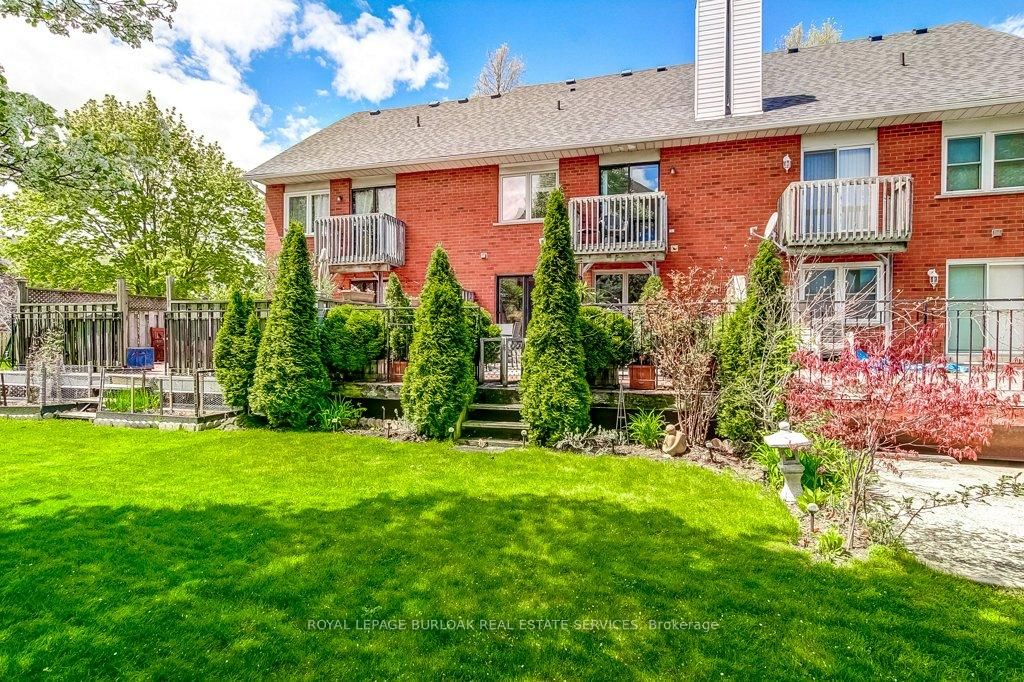4 Edgewater Drive • Hamilton, ON photo 40