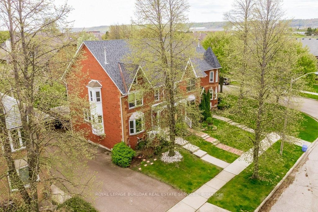4 Edgewater Drive • Hamilton, ON photo 44