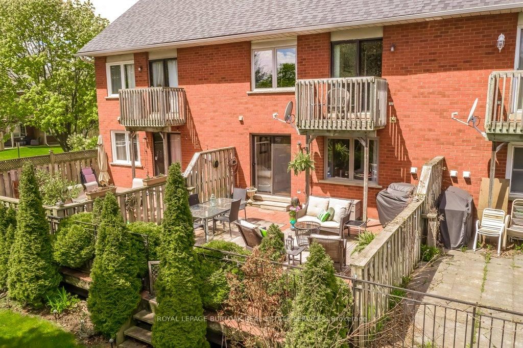 4 Edgewater Drive • Hamilton, ON photo 48