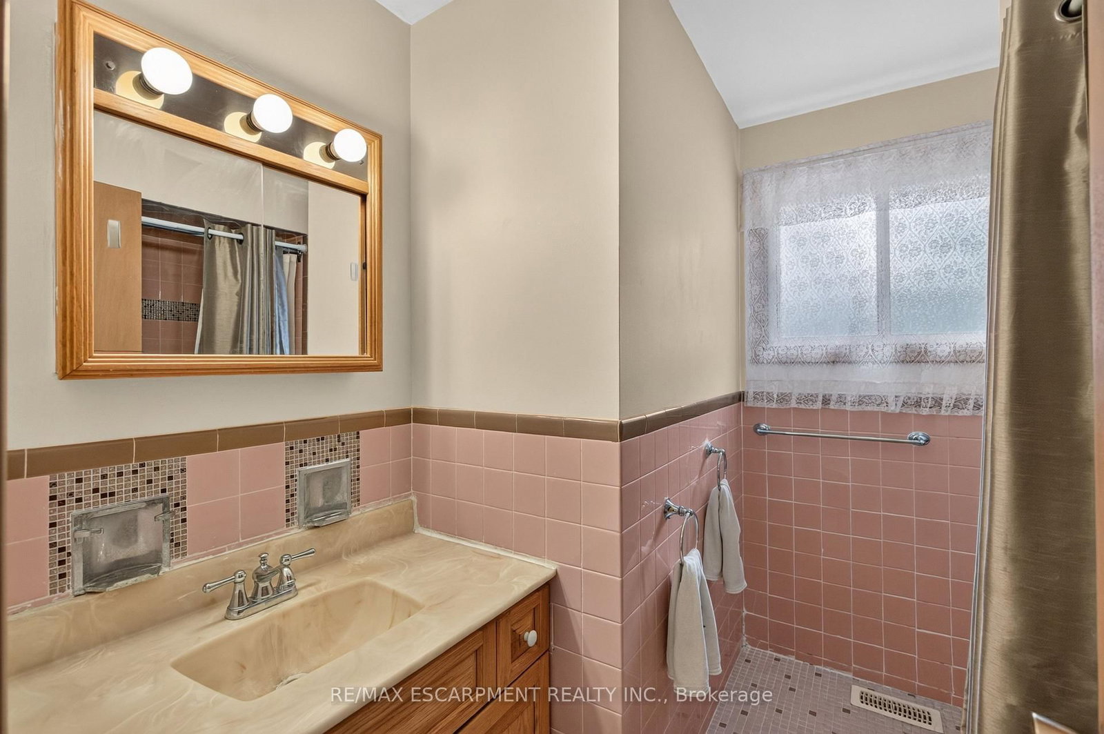 80 Sarasota Avenue • Hamilton, ON photo 17