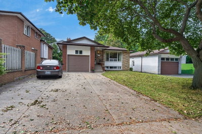 80 Sarasota Avenue • Hamilton, ON photo 2