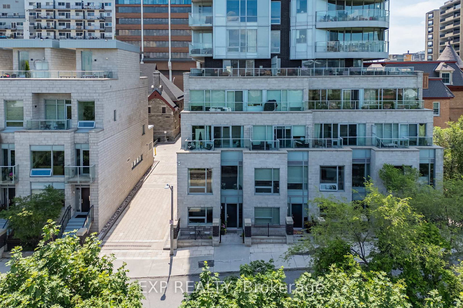 432 Sparks Street • Ottawa, ON photo 1