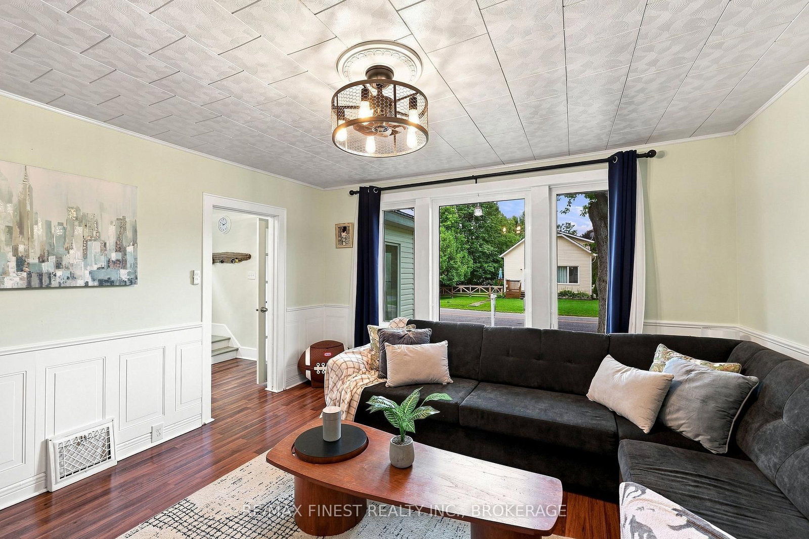 6074 Bank Street • Verona, ON photo 12