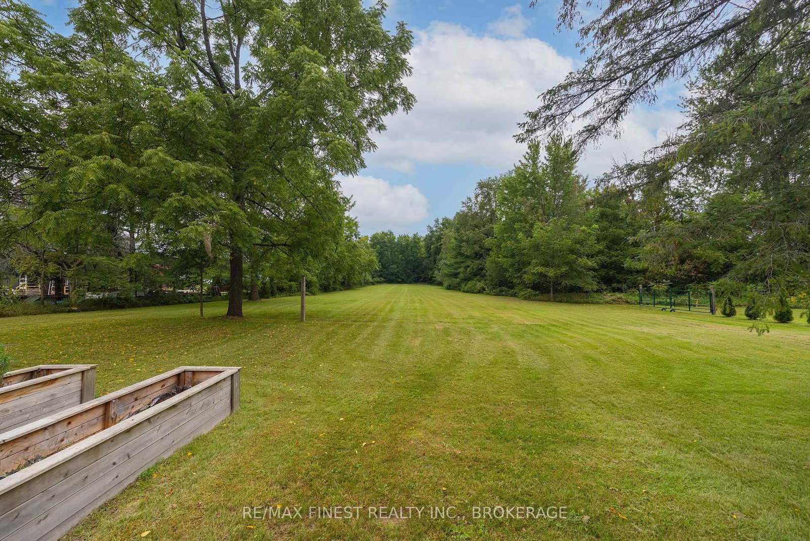 6074 Bank Street • Verona, ON photo 43
