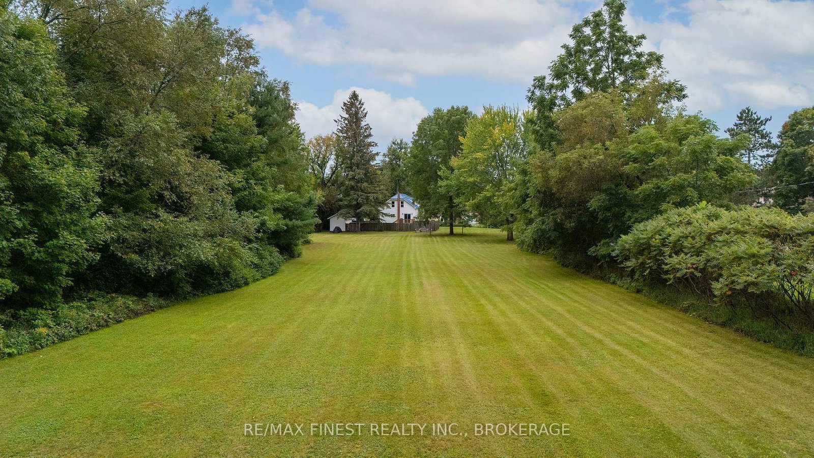 6074 Bank Street • Verona, ON photo 47