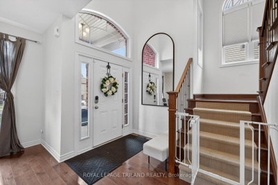 3208 Morgan Avenue • London South, ON photo 3