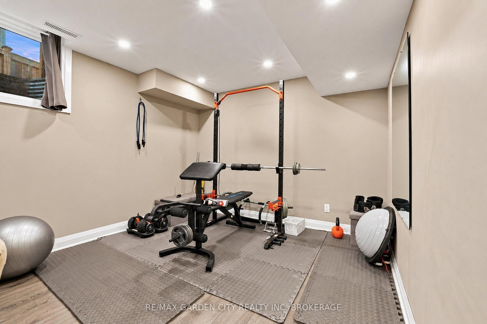 8377 Jeffrey Court • Niagara Falls, ON photo 28