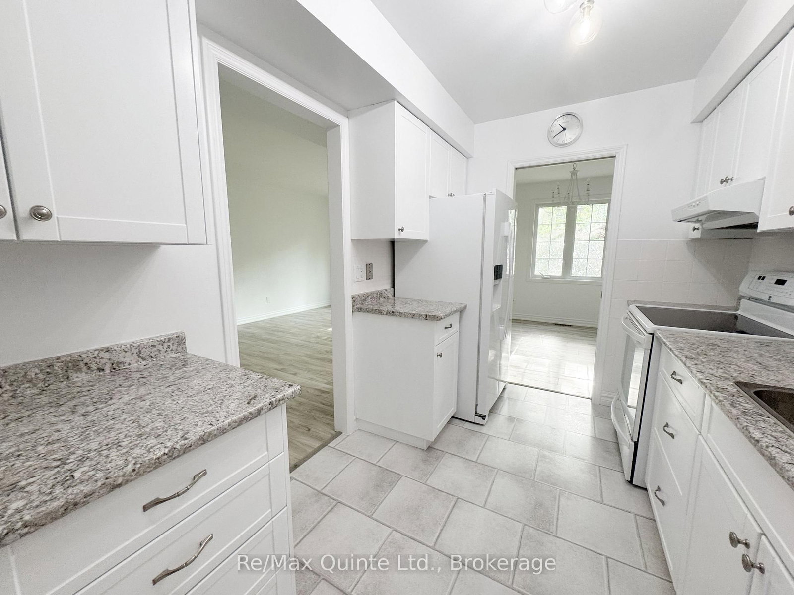 11 JANLYN Crescent • #8 • Belleville, ON photo 11