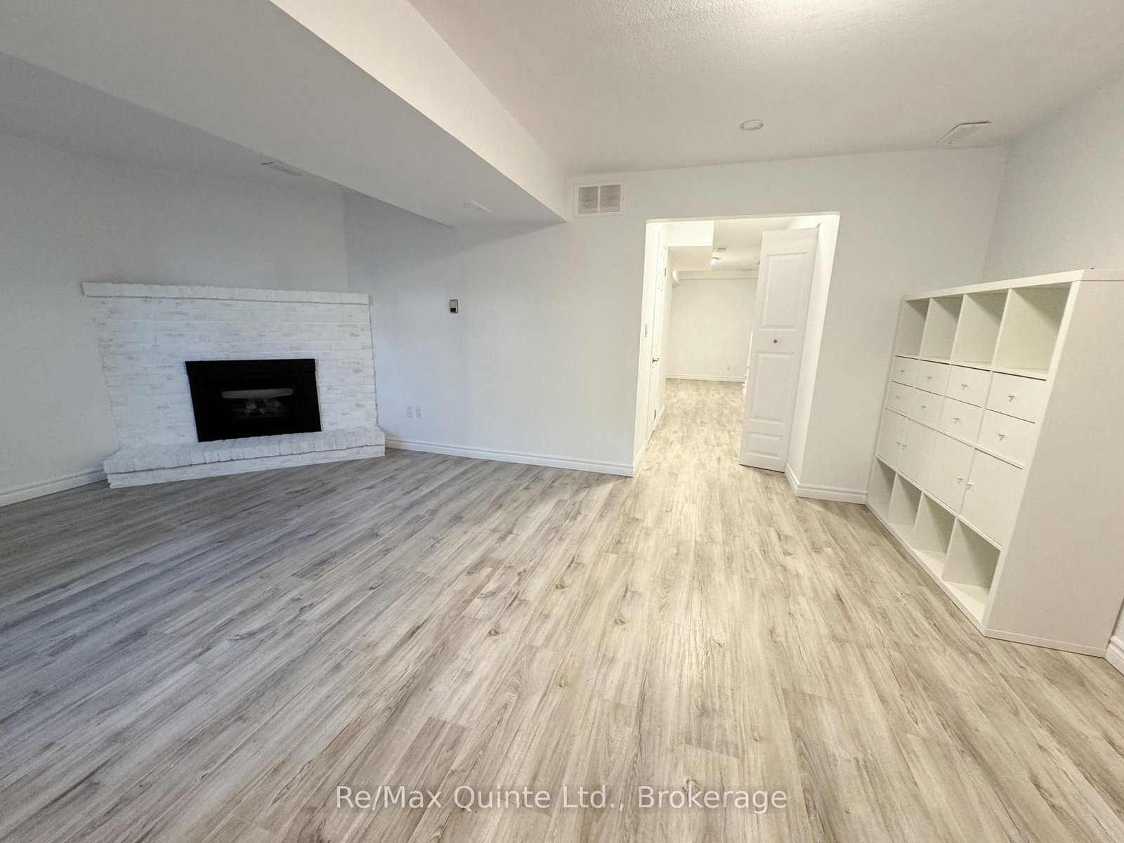 11 JANLYN Crescent • #8 • Belleville, ON photo 23