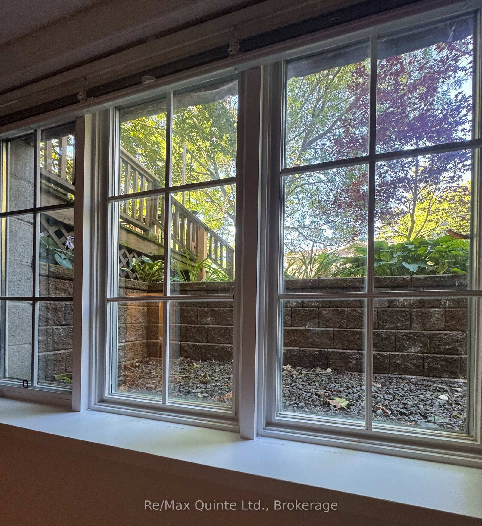 11 JANLYN Crescent • #8 • Belleville, ON photo 25