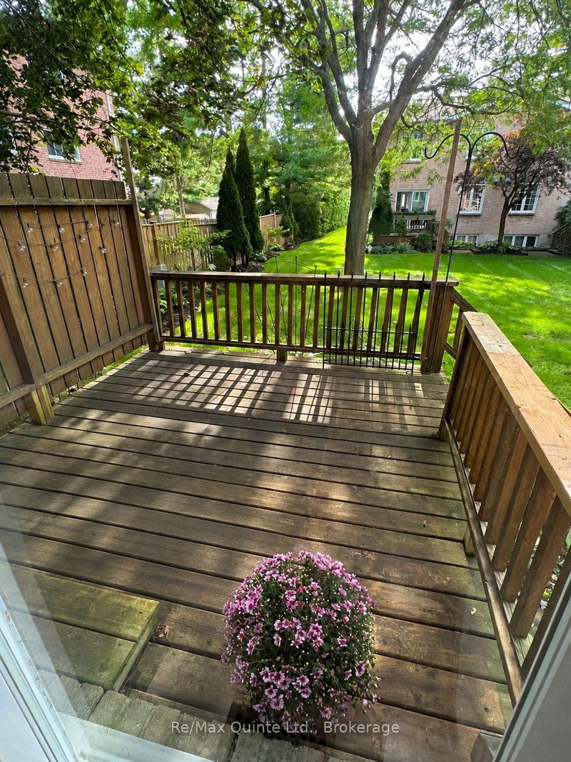8 - 11 JANLYN Crescent