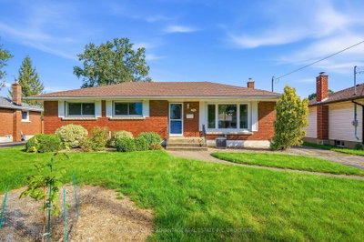 34 Beverly Crescent