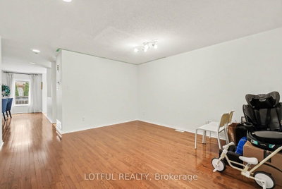 3 Collington Street • Ottawa, ON photo 3