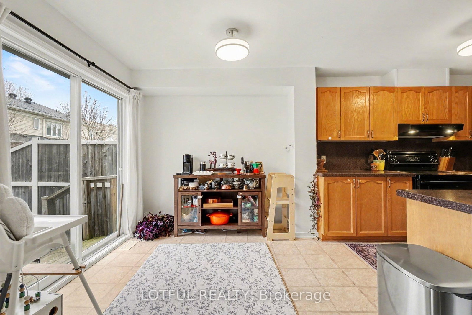3 Collington Street • Ottawa, ON photo 9