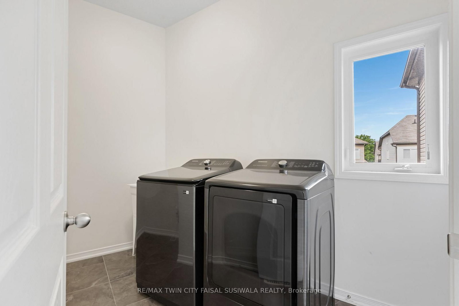 278 Thomas Slee Drive • Kitchener, ON photo 14
