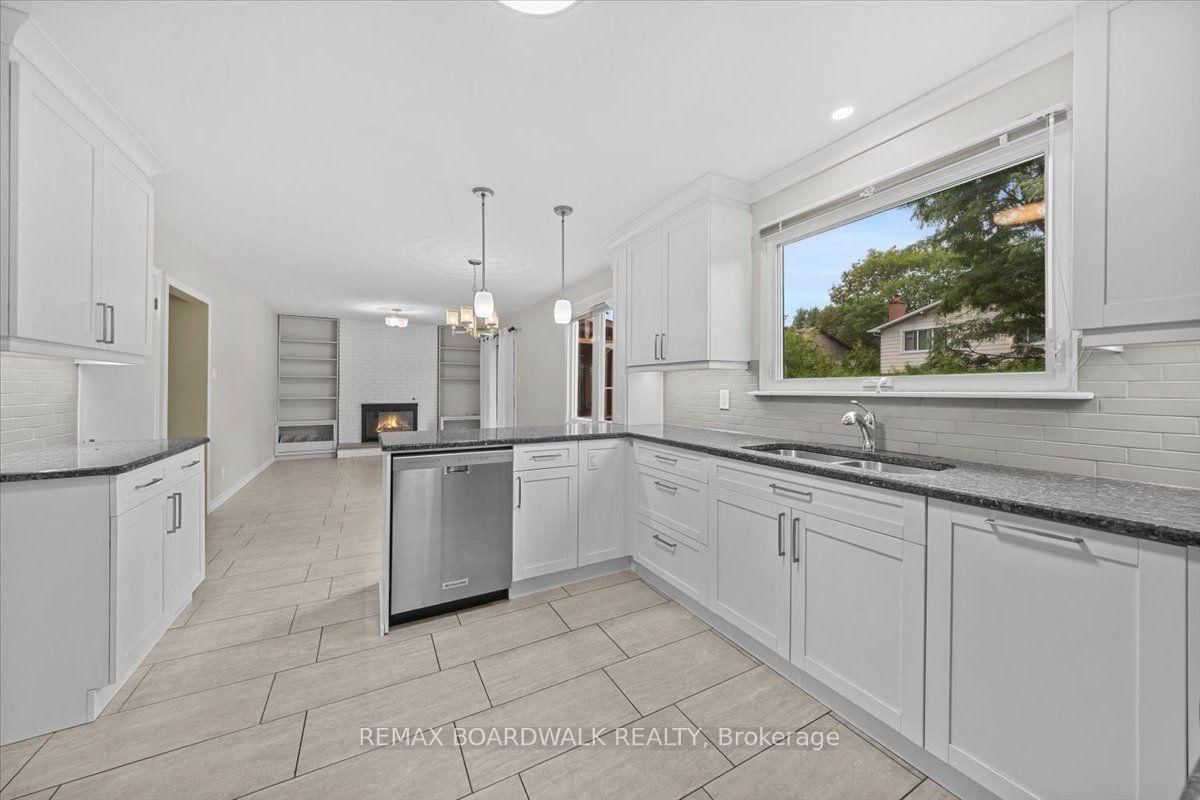 84 Westpark Drive • Ottawa, ON photo 11