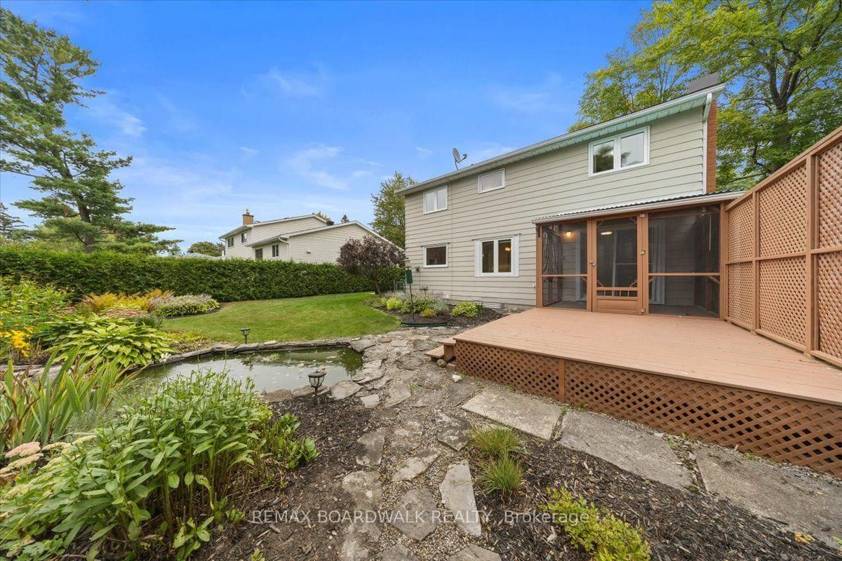 84 Westpark Drive • Ottawa, ON photo 39
