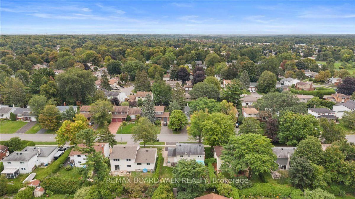 84 Westpark Drive • Ottawa, ON photo 42