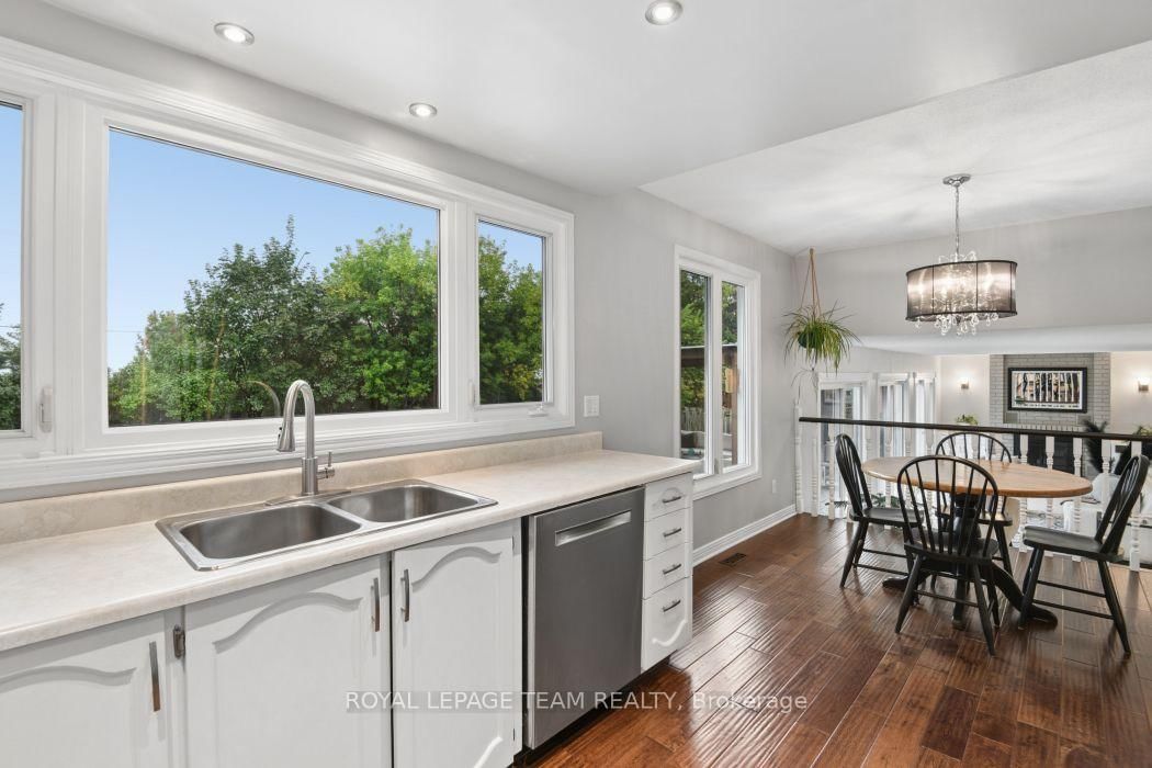 31 Elke Drive • Barrhaven, ON photo 18