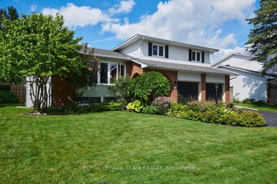 31 Elke Drive • Barrhaven, ON photo 2