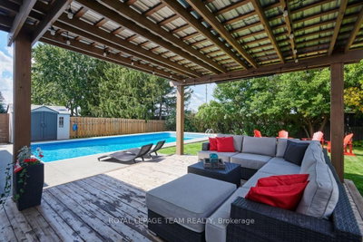 31 Elke Drive • Barrhaven, ON photo 6